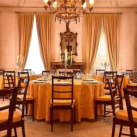 Palacio De 4* Queluz