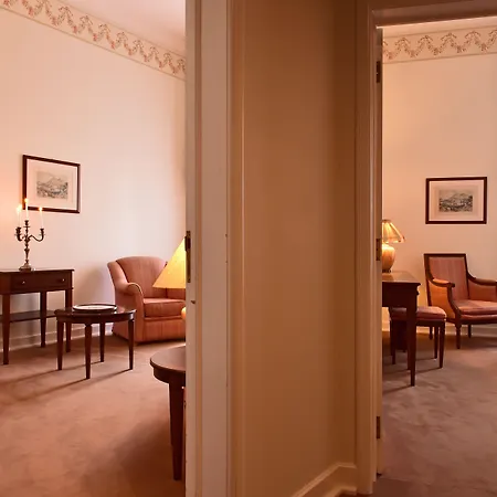 Pousada Queluz Hotel 4*