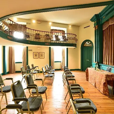 Palacio De Hotel Queluz